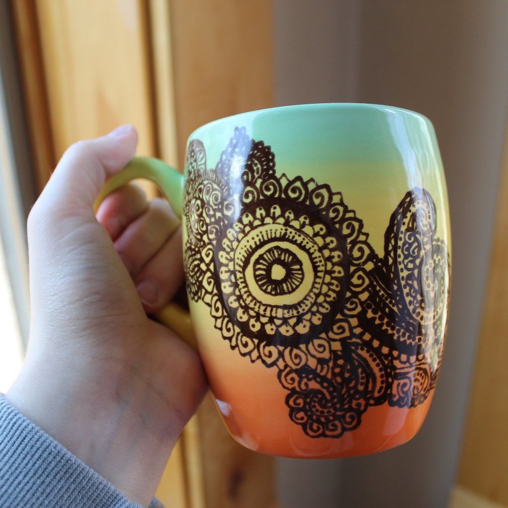 HANDPAINTED <3 ombre "Henna" mug